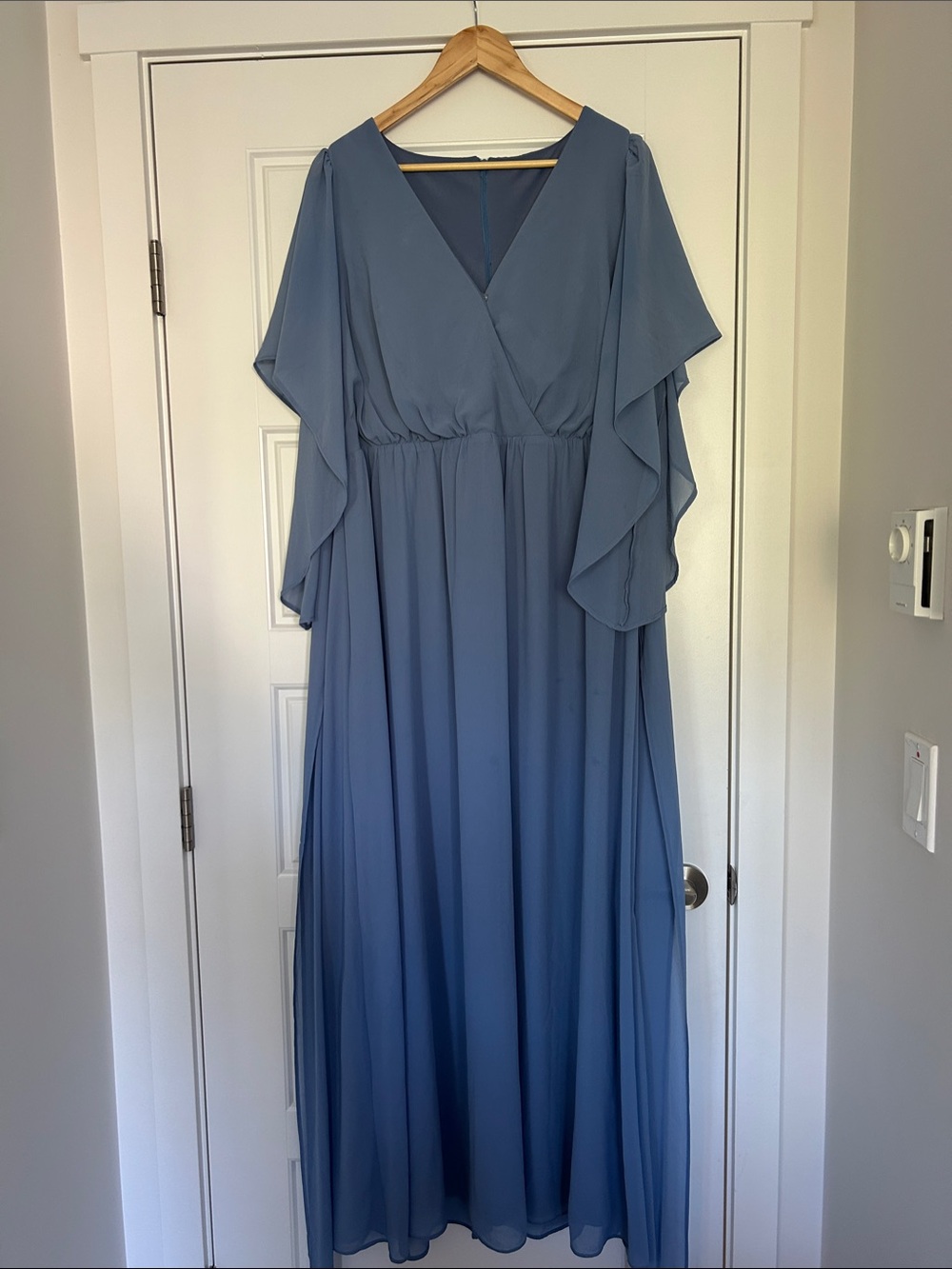 Blue Women's Flutter Sleeve Formal Dress